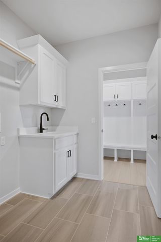 5608 N 213th Street, Elkhorn, NE 68022