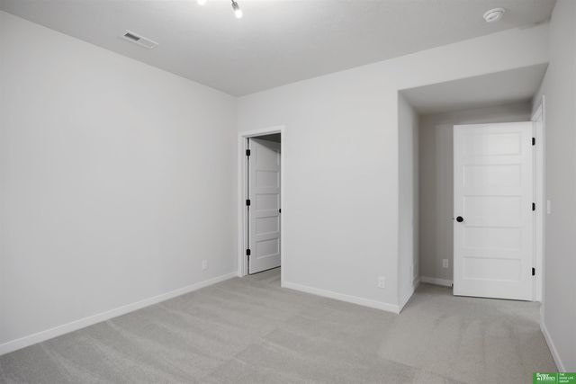 5608 N 213th Street, Elkhorn, NE 68022