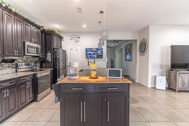 381 BEGONIA COURT, Poinciana, FL 34759