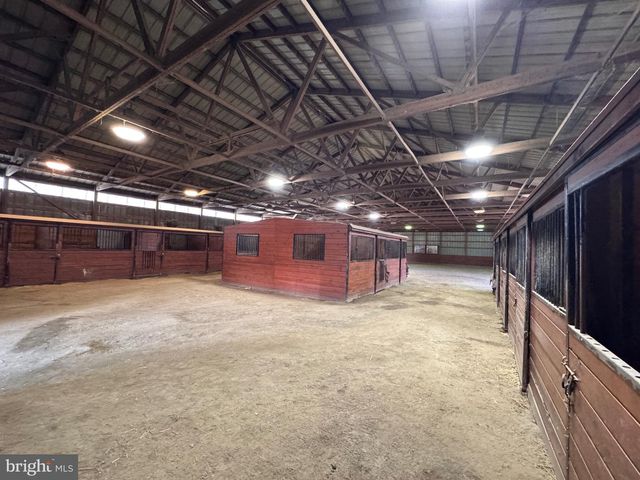 195 DALEVILLE RD, Cochranville, PA 19330