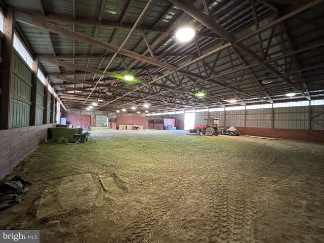 195 DALEVILLE RD, Cochranville, PA 19330