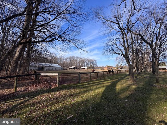 195 DALEVILLE RD, Cochranville, PA 19330
