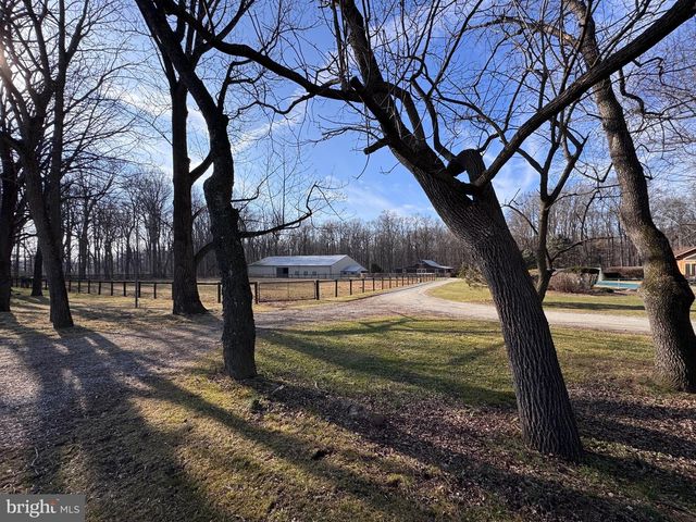 195 DALEVILLE RD, Cochranville, PA 19330