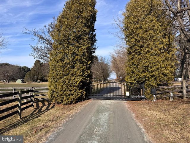 195 DALEVILLE RD, Cochranville, PA 19330