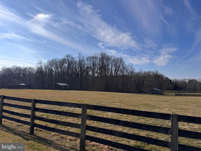 195 DALEVILLE RD, Cochranville, PA 19330