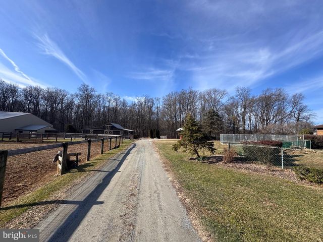 195 DALEVILLE RD, Cochranville, PA 19330