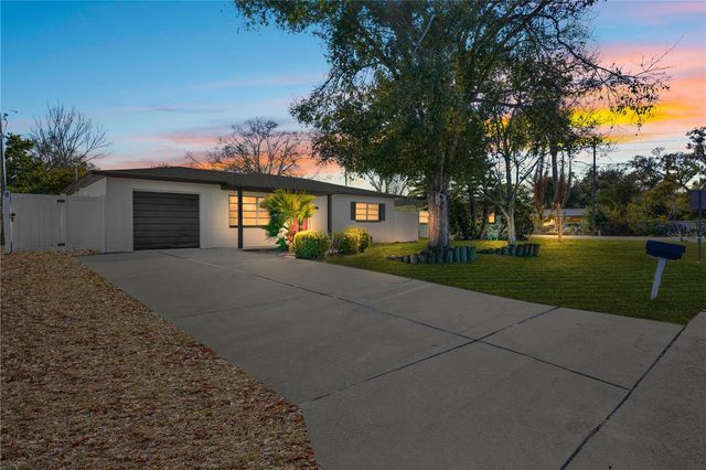 5772 56TH TERRACE N, St Petersburg, FL 33709