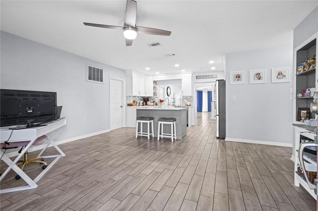 5772 56TH TERRACE N, St Petersburg, FL 33709