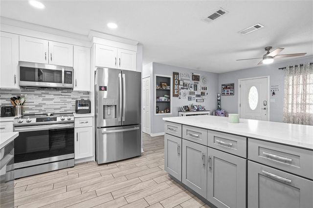 5772 56TH TERRACE N, St Petersburg, FL 33709