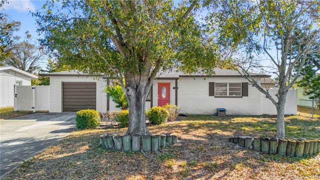 5772 56TH TERRACE N, St Petersburg, FL 33709