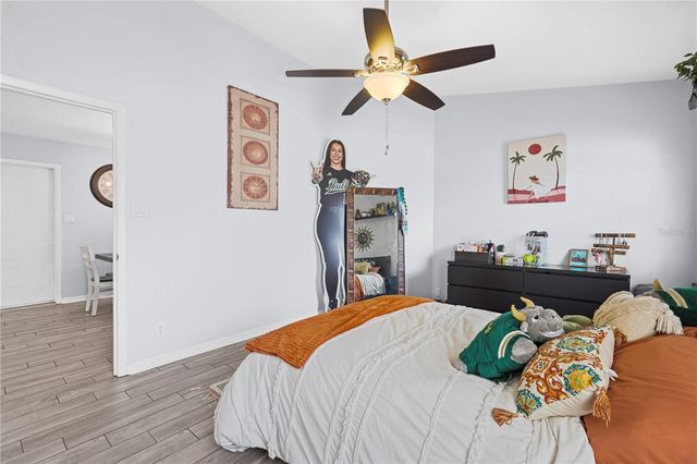 5772 56TH TERRACE N, St Petersburg, FL 33709