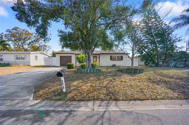 5772 56TH TERRACE N, St Petersburg, FL 33709