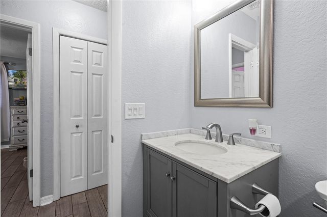 5772 56TH TERRACE N, St Petersburg, FL 33709