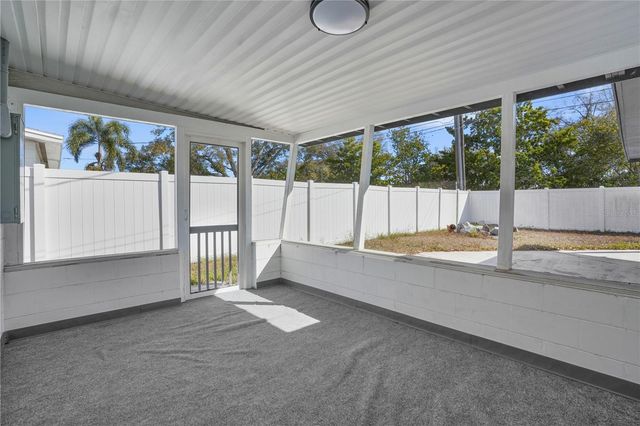 5772 56TH TERRACE N, St Petersburg, FL 33709