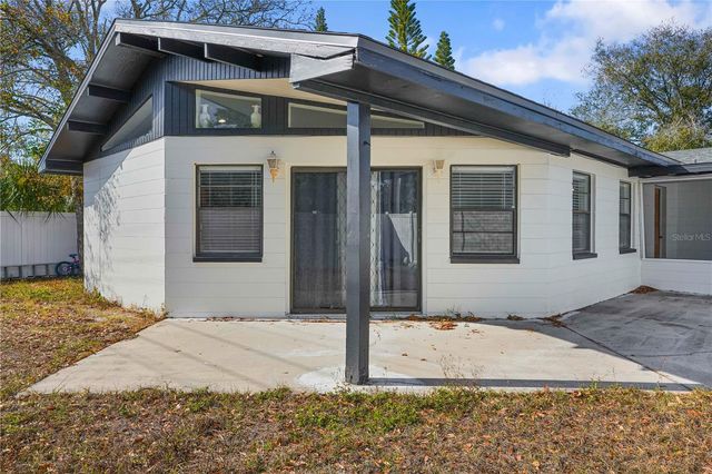 5772 56TH TERRACE N, St Petersburg, FL 33709