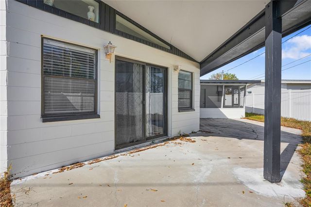 5772 56TH TERRACE N, St Petersburg, FL 33709