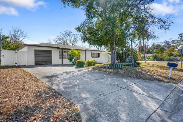 5772 56TH TERRACE N, St Petersburg, FL 33709