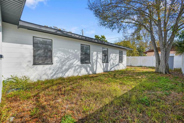 5772 56TH TERRACE N, St Petersburg, FL 33709