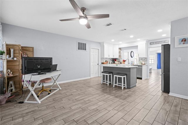 5772 56TH TERRACE N, St Petersburg, FL 33709