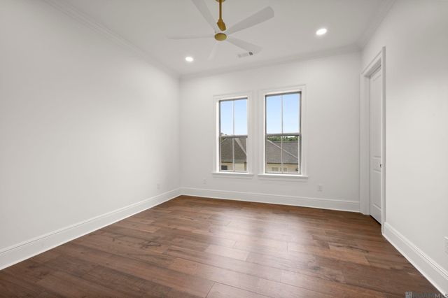 8638 Greenbrier Cove Rd, Saint George, LA 70817