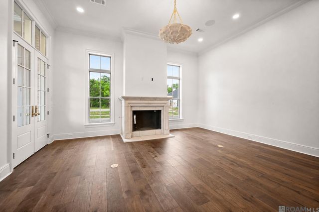 8638 Greenbrier Cove Rd, Saint George, LA 70817