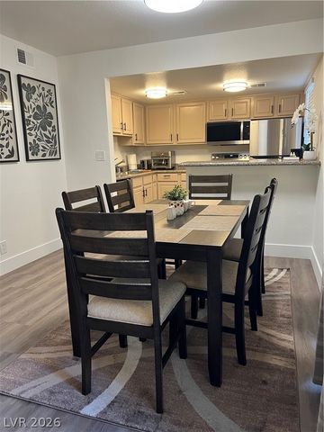 5404 River Glen Drive 353, Las Vegas, NV 89103