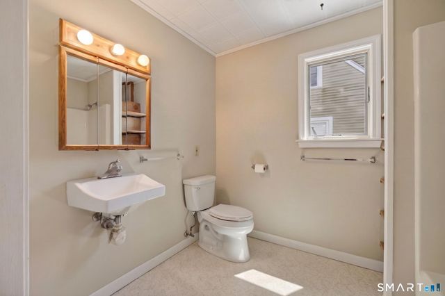 19 High Street, Groton, CT 06340