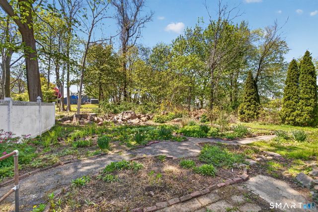 19 High Street, Groton, CT 06340