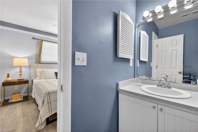 3372 Alouette CIR 1, Fort Myers, FL 33907