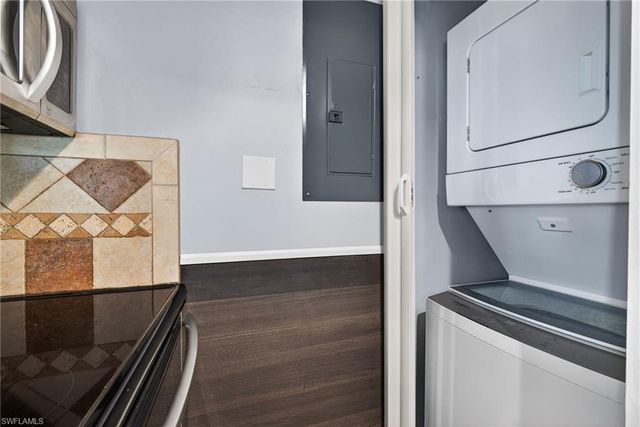 3372 Alouette CIR 1, Fort Myers, FL 33907