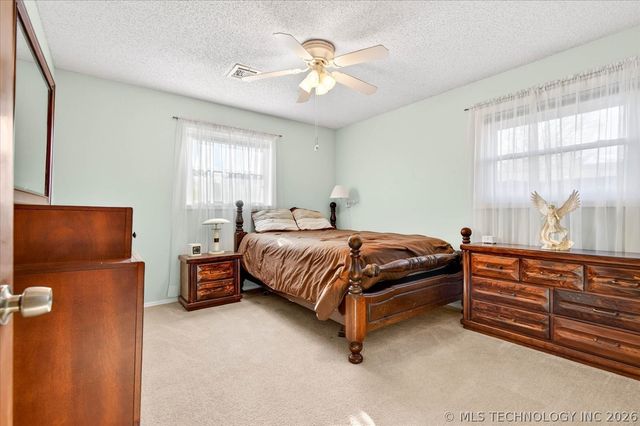 1776 Harned Drive, Bartlesville, OK 74006