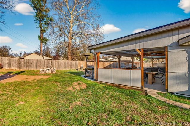 1776 Harned Drive, Bartlesville, OK 74006