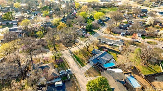 1776 Harned Drive, Bartlesville, OK 74006