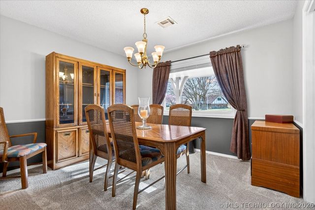 1776 Harned Drive, Bartlesville, OK 74006