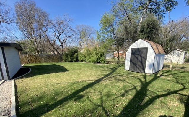 1102 Clayton LN, Austin, TX 78723