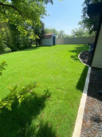 1102 Clayton LN, Austin, TX 78723