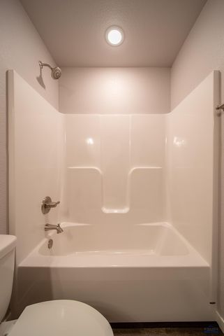 577 ANTIETAM DR, Box Elder, SD 57719