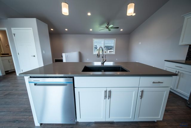 577 ANTIETAM DR, Box Elder, SD 57719