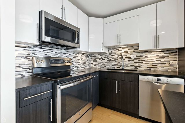 1700 E 56th Street 2809, Chicago, IL 60637