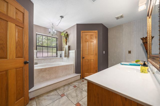 447 Long Beach Drive, Hot Springs, AR 71913