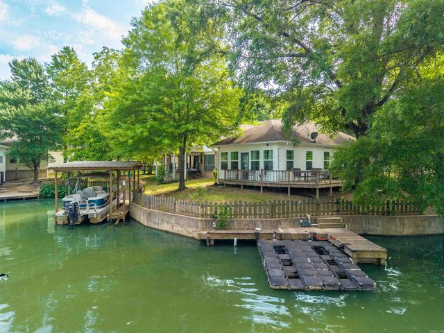 447 Long Beach Drive, Hot Springs, AR 71913