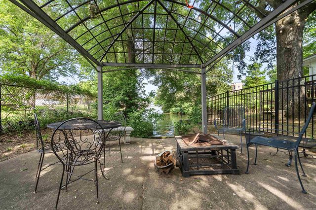 447 Long Beach Drive, Hot Springs, AR 71913