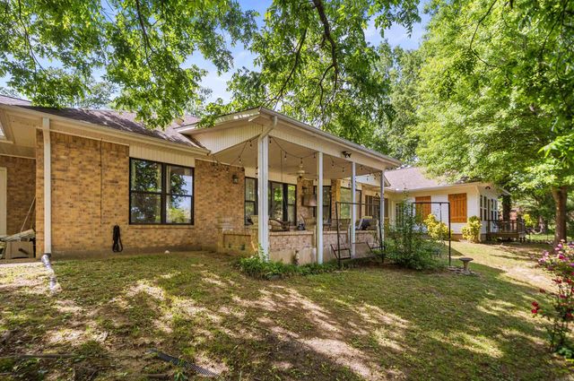 447 Long Beach Drive, Hot Springs, AR 71913