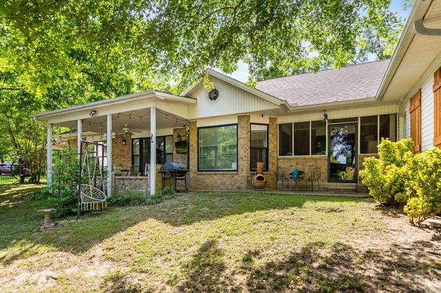 447 Long Beach Drive, Hot Springs, AR 71913