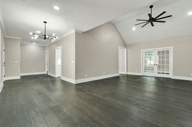 1696 Ridge View Dr, Dalton, GA 30720