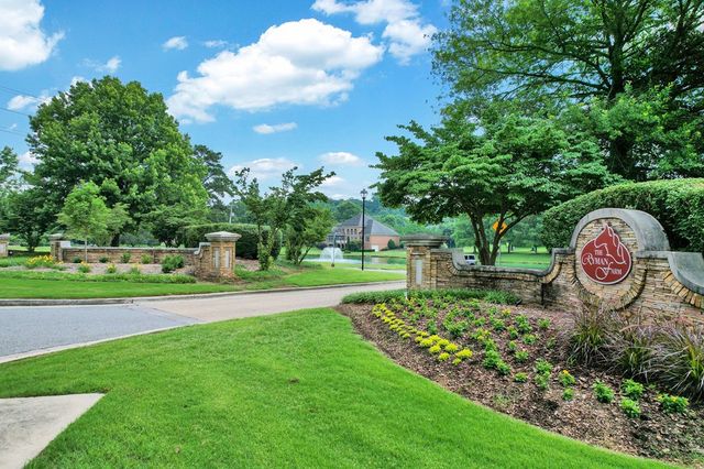 1696 Ridge View Dr, Dalton, GA 30720