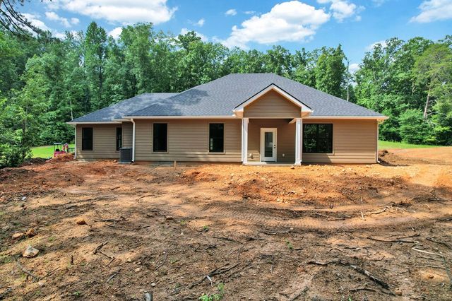 1696 Ridge View Dr, Dalton, GA 30720