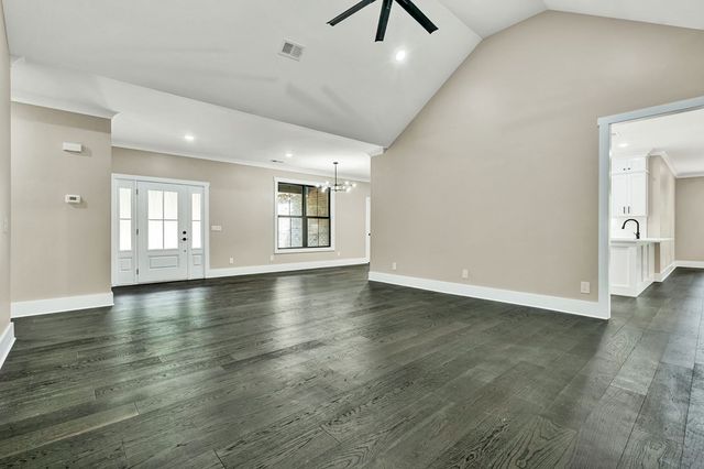 1696 Ridge View Dr, Dalton, GA 30720