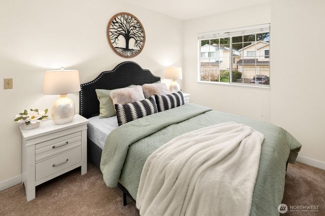 24341 SE 42nd Place, Issaquah, WA 98029