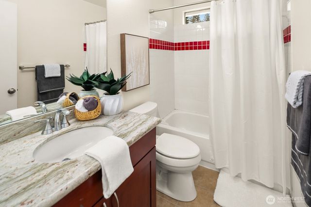 24341 SE 42nd Place, Issaquah, WA 98029